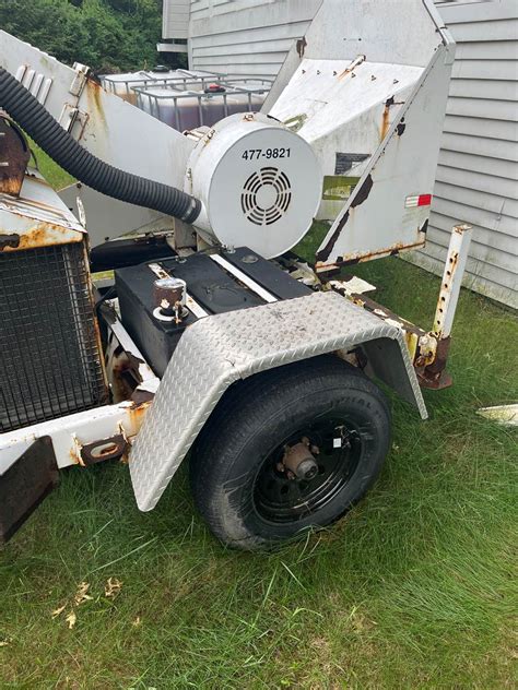 #3610 - sunrise Wood Chuck SP-37A 4x4 Rover with <b>Altec</b> AT37G Backyard Bucket with 42 foot work height. . Altec chipper manuals